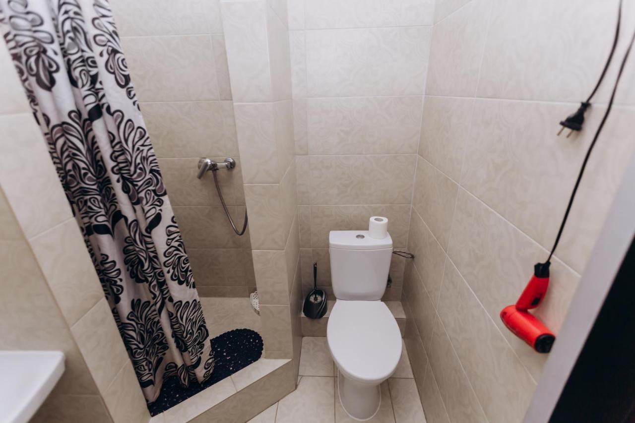 Нові Apartments Біля Жд Вокзалу イヴァーノ＝フランキーウシク エクステリア 写真